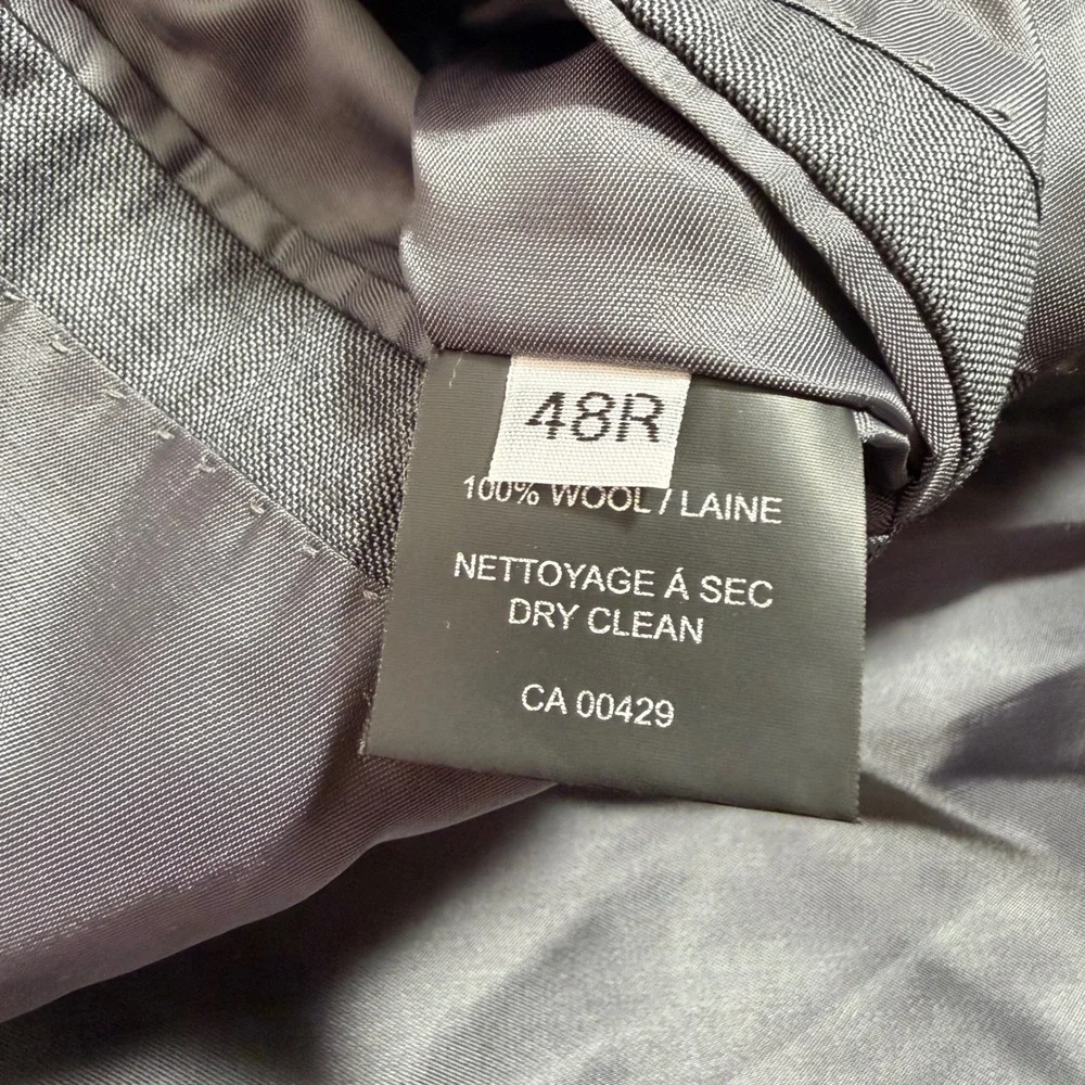 Peter Millar Suit 2 Button Mens 48R (Fits 46S) Grey 100% Wool 42x29 EUC Canada